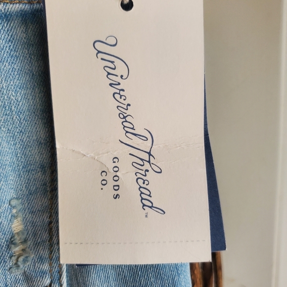 Universal Thread distressed skinny jeans Size 2 NWT - Picture 5 of 6